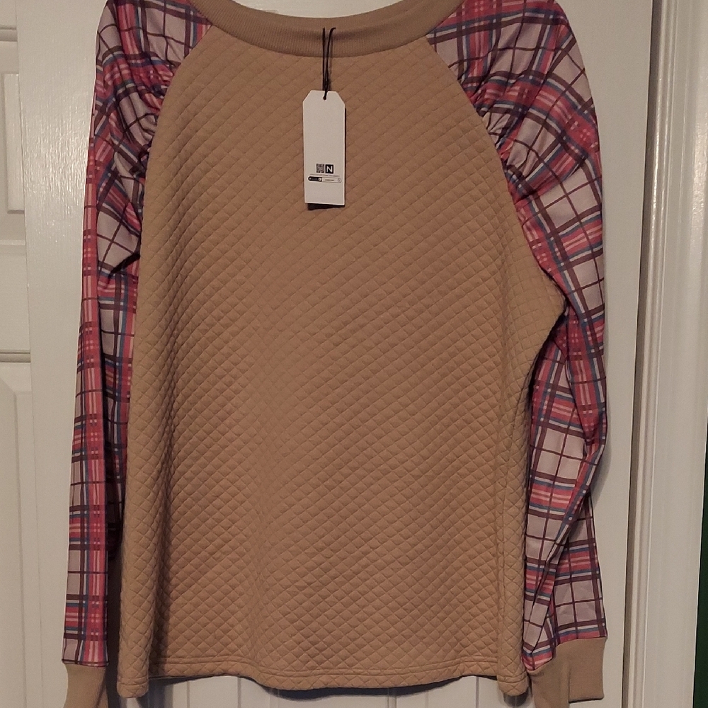 Plaid Sleeve Quilted Women's Top - Beige and Plaid